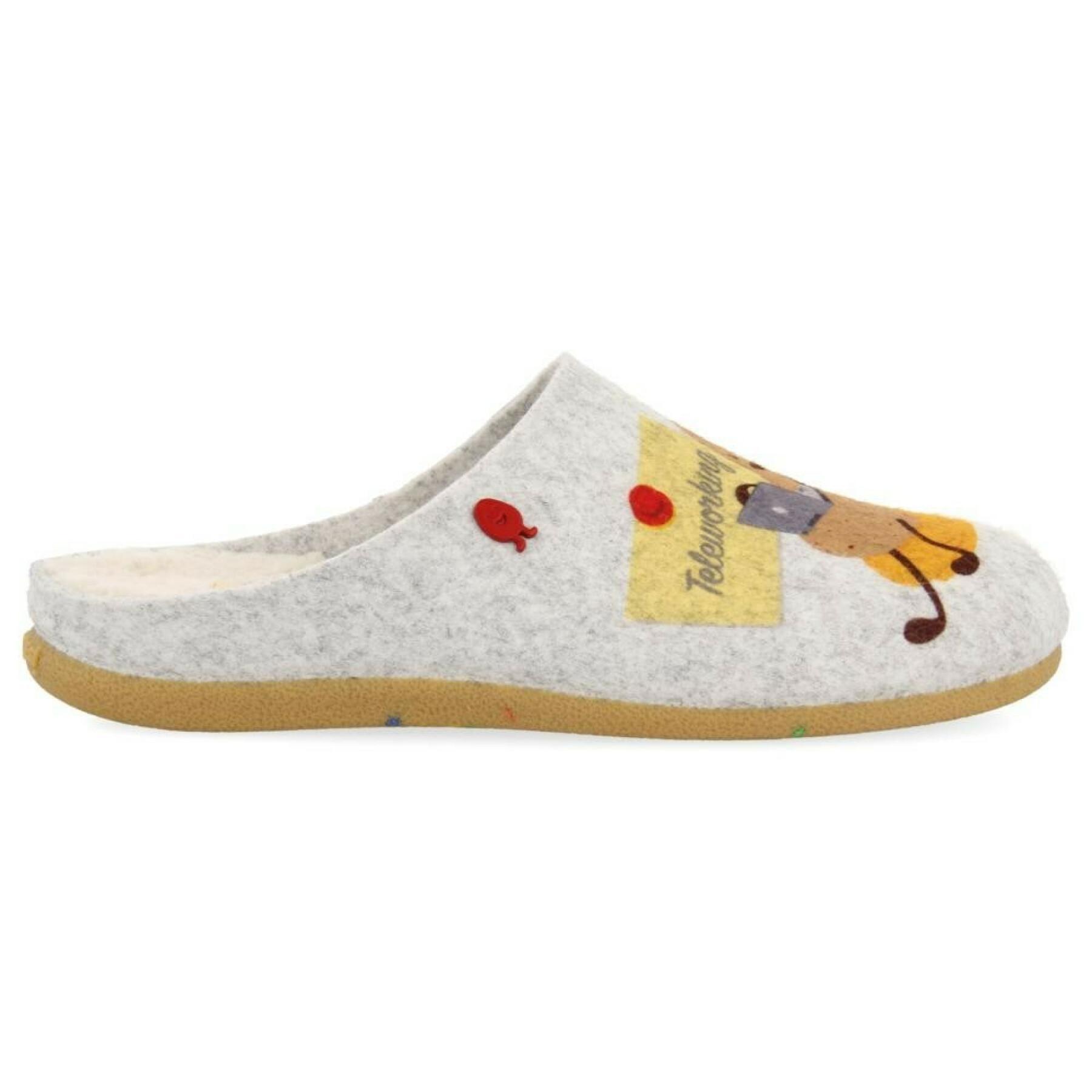 Slippers from the women's collection Hot Potatoes hatting