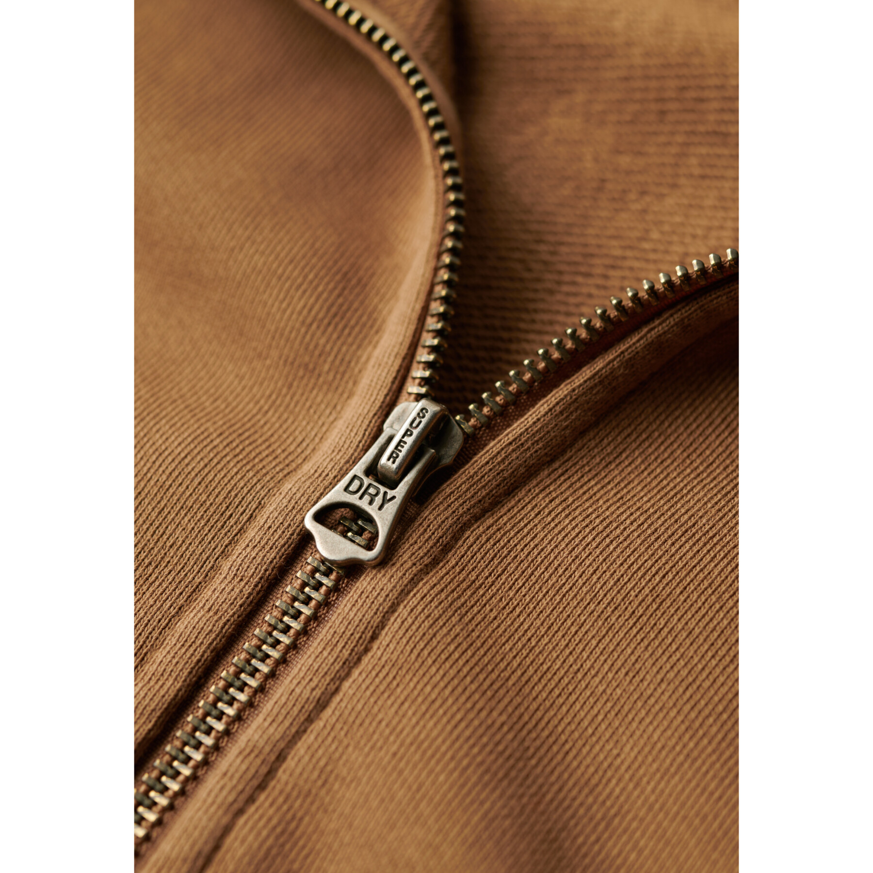 Casual zip-up hoodie with contrast stitching Superdry