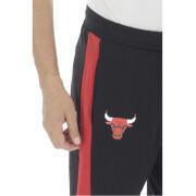Jogging Chicago Bulls Logo